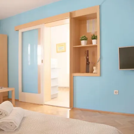 Marta 3* Μακάρσκα