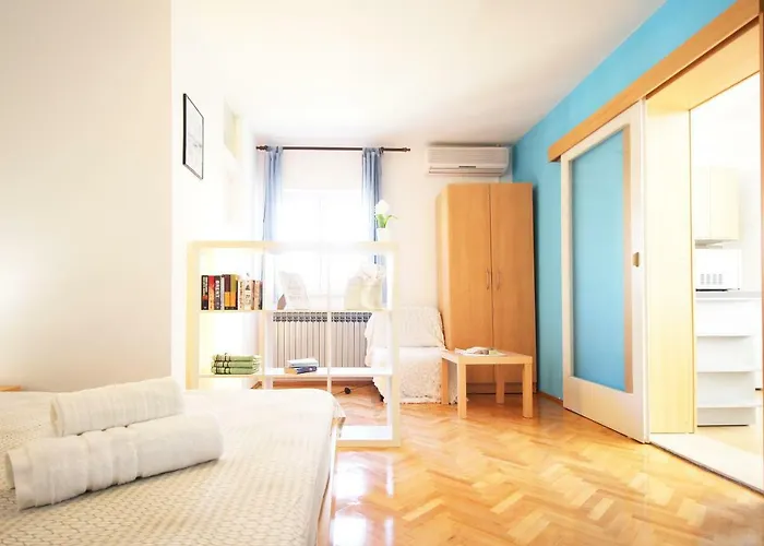 Гостьовий будинок Marta Макарська